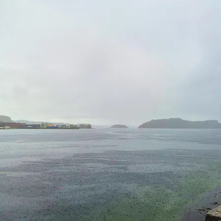 Beautiful Apartment In Fitjar With House Sea View Apartment *