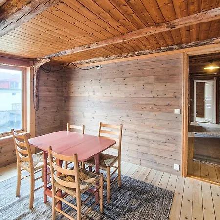 Beautiful Apartment In Fitjar With House Sea View